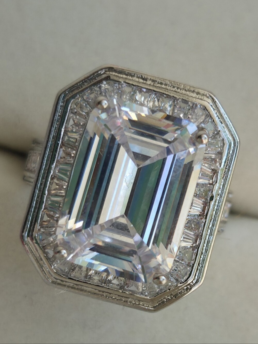 10 Carat VVS1 Moissanite Ring Size US 6 & 7